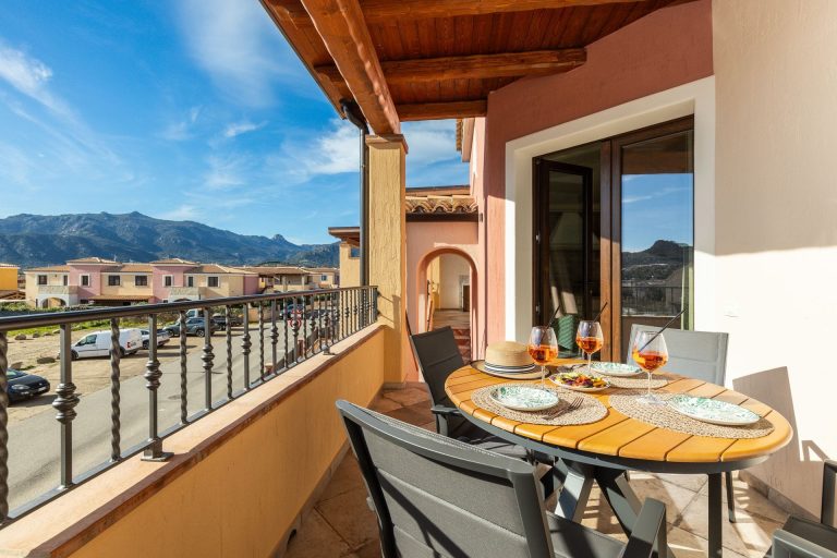 Agora Apartments, Villasimius, Sardinia, apartment, bedroom, balcony, balcony